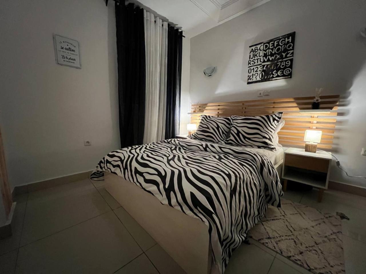 Appartement Cosy 3 bonapriso Douala Exterior foto